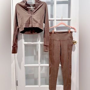 💙RUBY & JENNA💙 SET CROP ZIP UP & LEGGING IN SOFT BRUSHED CORDUROY!! SO C…